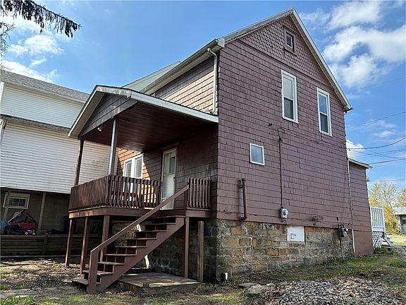 3rd image of 126 Welsh St