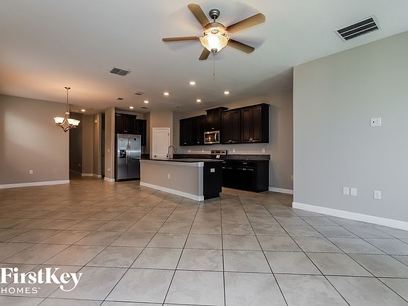 3rd image of 9827 Ivory Dr