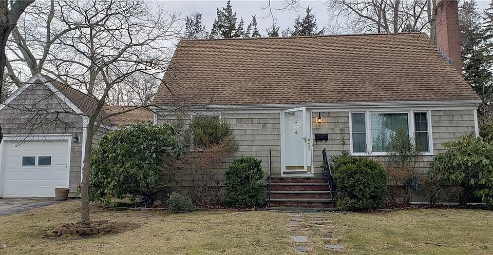 2nd image of 4 Clover Ln