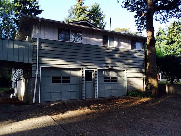 3rd image of 10004 Alaska St S
