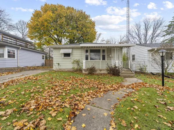 2002 Yout STREET, Racine, WI 53404