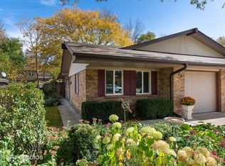 326 S Jackson St, Batavia, IL 60510
