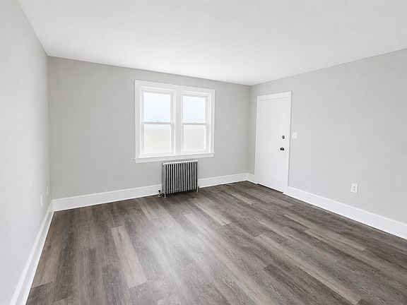 2nd image of 35 Rapallo Ave #2W
