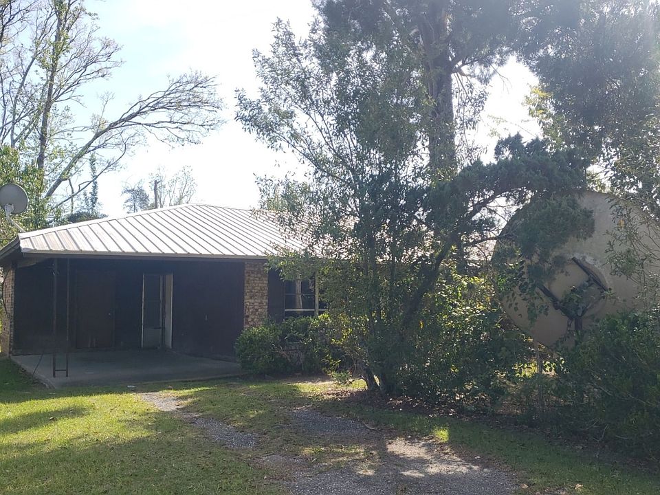 2nd image of 21449 SE Carey Ave