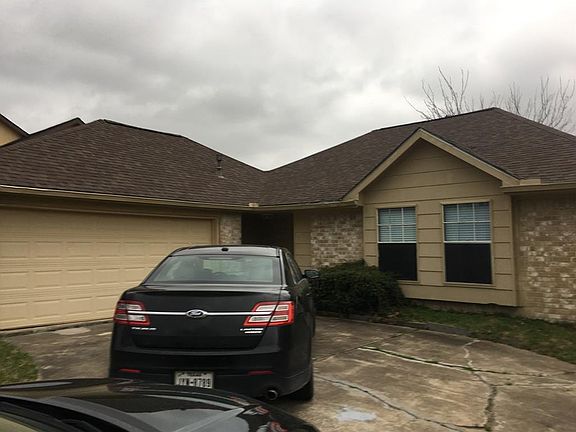 2nd image of 211 Kings Ct