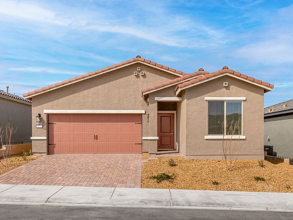 Welcome home to the Ash floor plan by LGI Homes.