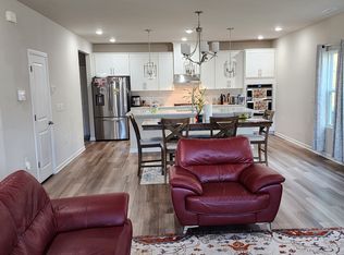 910 Mortar Ln, Cary, NC 27519