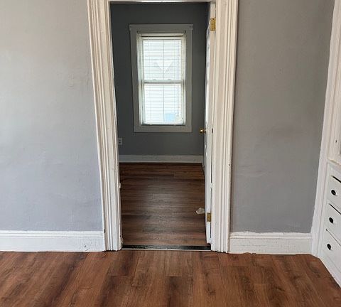 5th image of 210 Globe St #1W