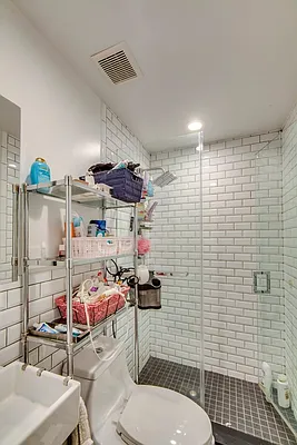 Rented by MNS | media 27