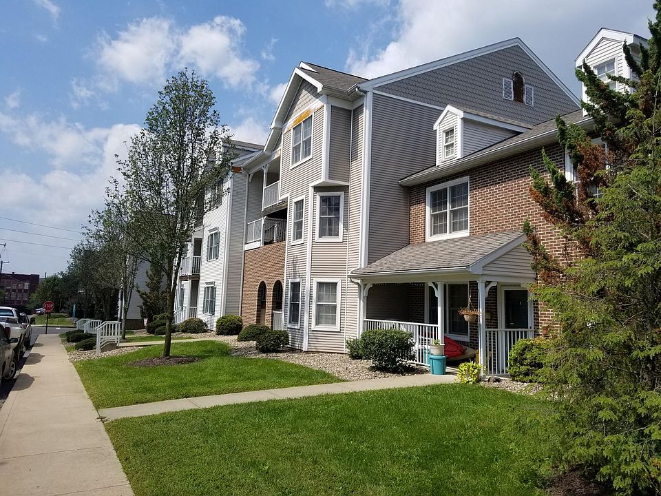2nd image of 25 S Market St APT 5