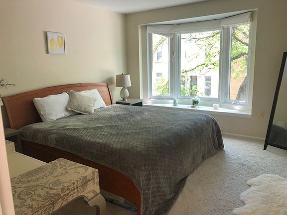 4th image of 840 W Willow St #840