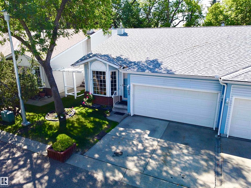 1st image of 35 Garden Cres #23