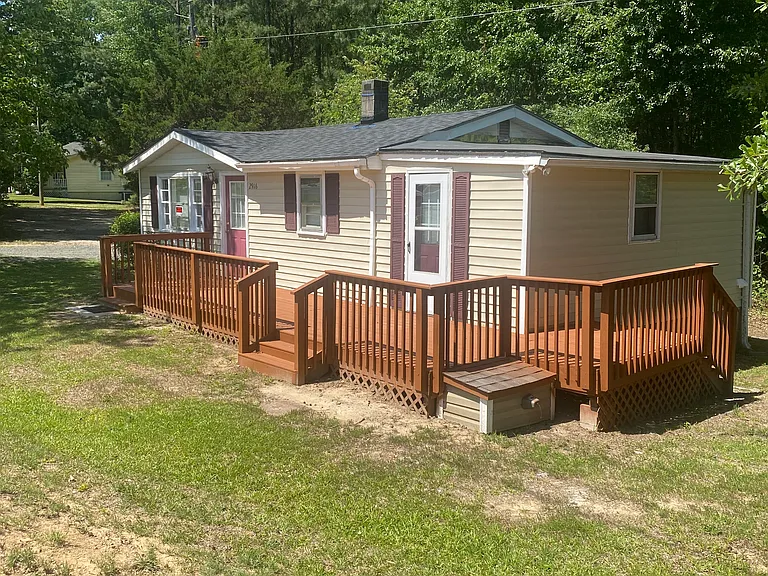 2916 Evans Rd — Photo 2