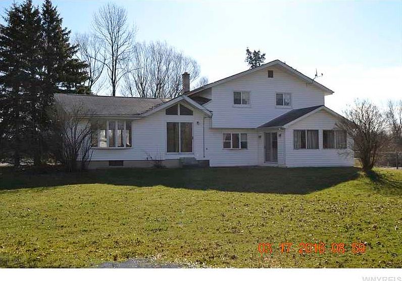 2nd image of 8480 Northfield Rd