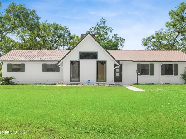101 CARRIAGE Way, Palatka, FL 32177