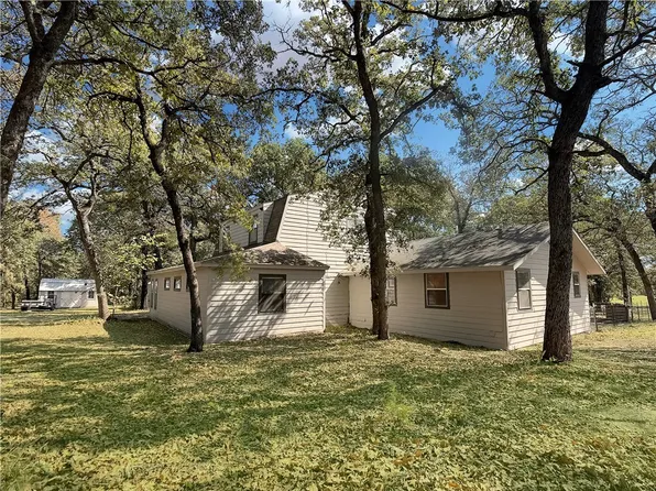 13256 Wooded Acres Dr, Bremond, TX 76629