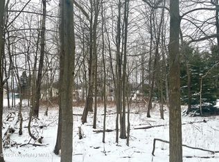 613 Gordon Ln, Tobyhanna, PA
