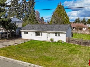 125 Stanford Ave W, Parksville, BC V9P 1M2