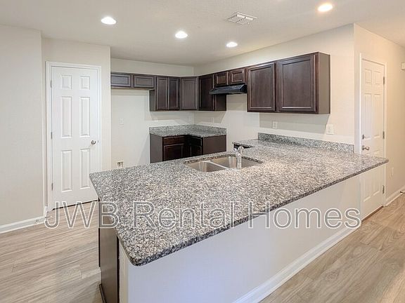 3rd image of 8835 Hare Ave