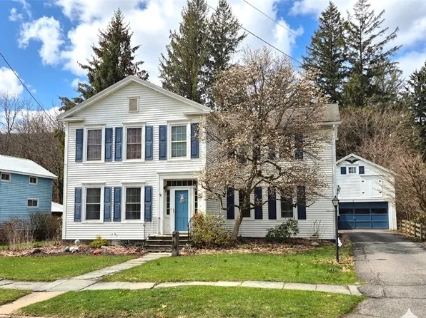 67 Canasawacta St, Norwich, NY 13815