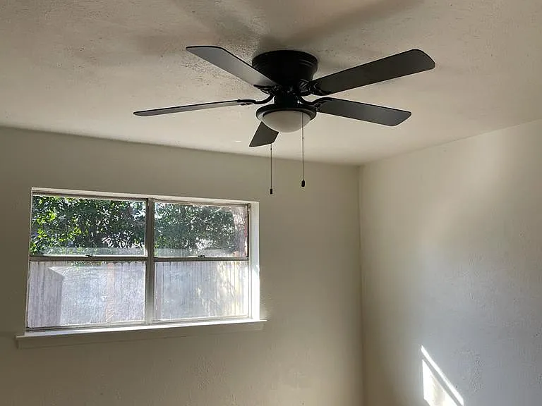 1802 Jay Cir #A — Photo 10