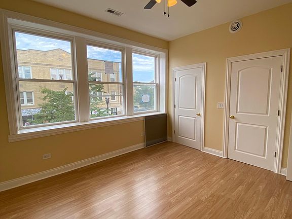 2nd image of 2737 W Devon Ave #206