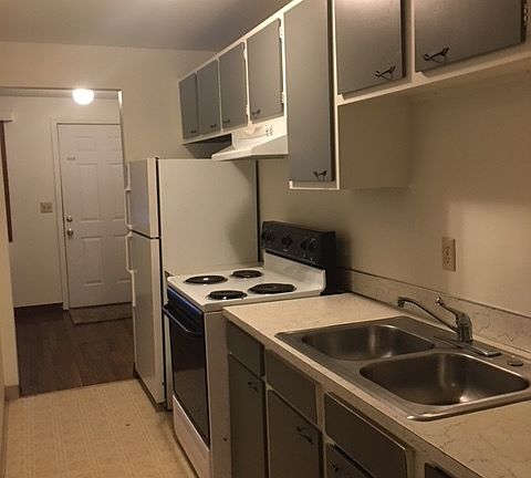 2nd image of 18411 E Burnside St #Bm-108