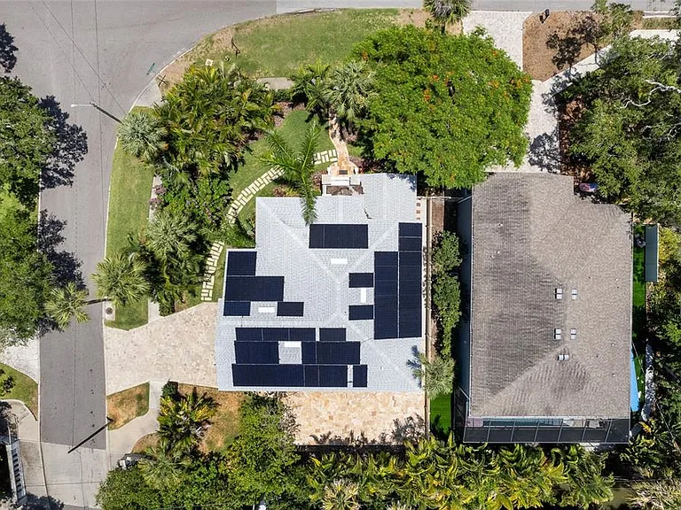 4802 W Beachway Dr — Photo 42
