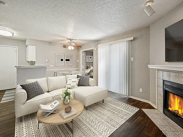 Westmoor Apartment Homes — Photo 4