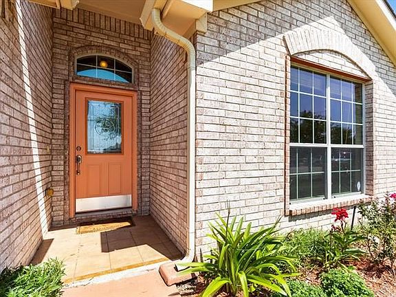 3rd image of 2728 Watercress Dr