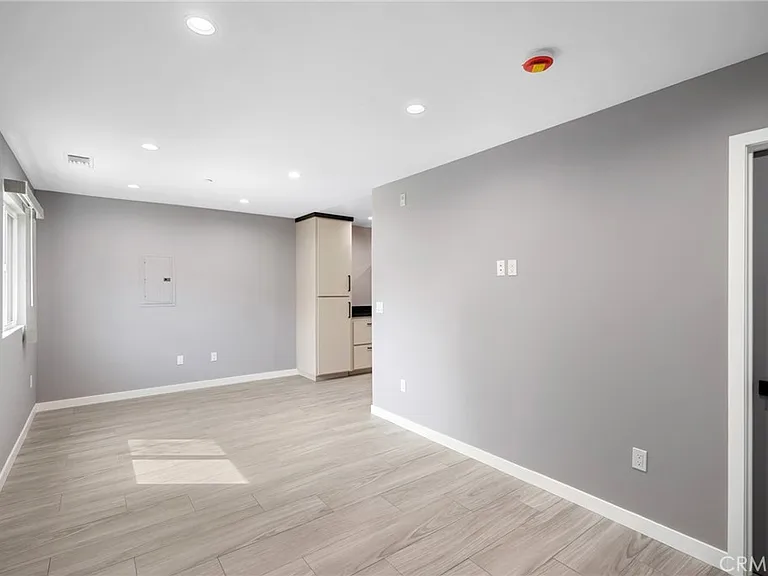 1361 Alameda Ave #A — Photo 3