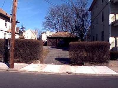 2nd image of 171 Harold St