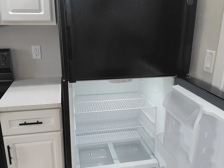 4725 Cove Cir #108 — Photo 16