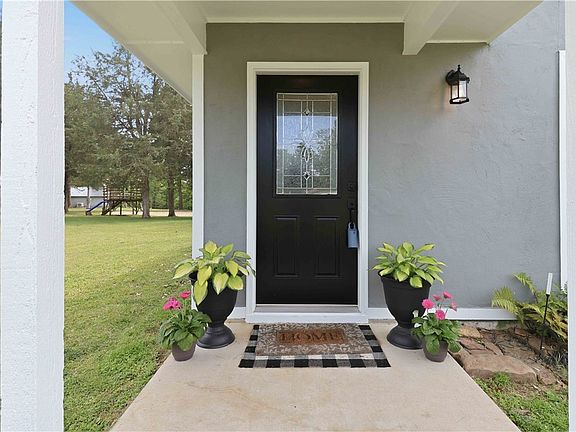 3rd image of 11530 Pearce Rd