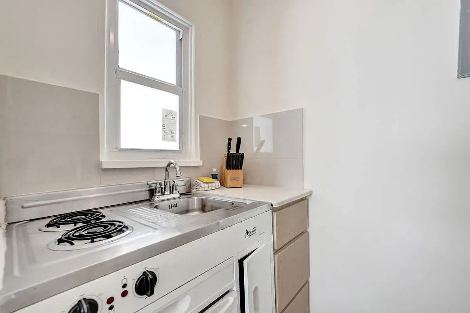 Studio, 1.0 bath, 3229 sqft, $2,027 — Photo 2