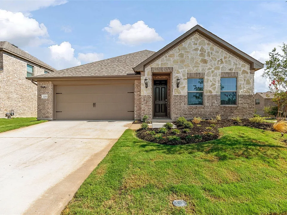 1253 Carinna Dr