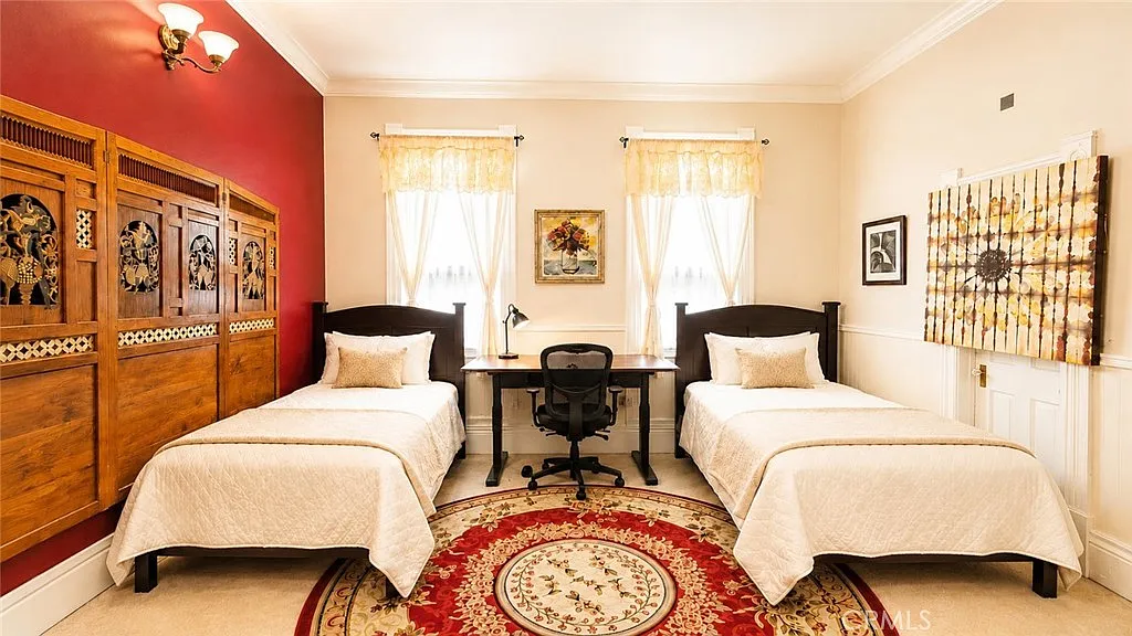 2 bed, 195 sqft, $2,480 — Photo 1