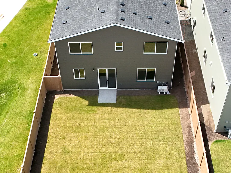 2159 168th Pl NE — Photo 2