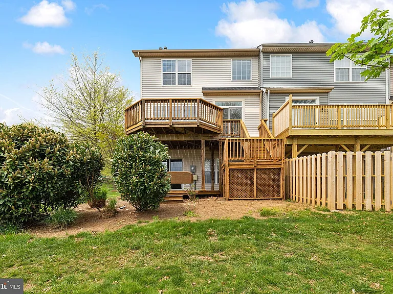 2900 Stockholm Way — Photo 24