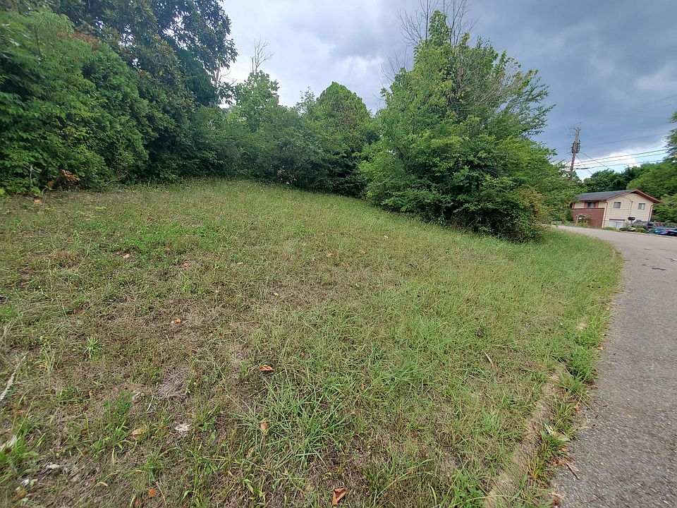 1st image of 4901 Fleetwood Dr