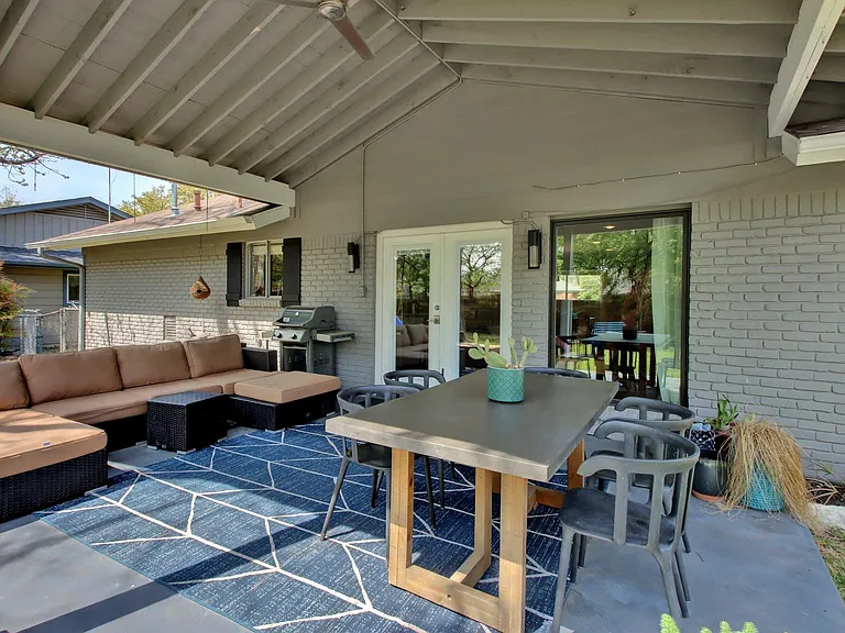 1903 Teakwood Dr — Photo 29