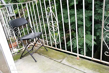 Rented by Rennit Inc.