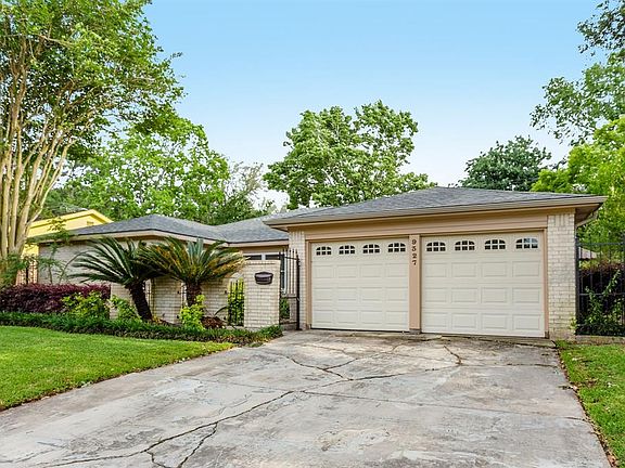 3rd image of 9327 Fairdale Ln