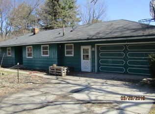 W399N6154 Lac La Belle Dr, Oconomowoc, WI 53066
