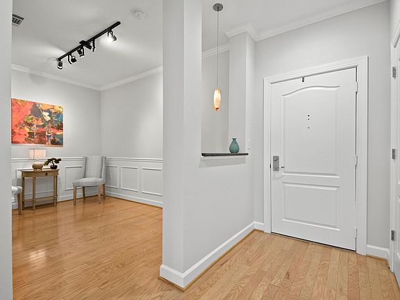 3rd image of 400 Cameron Station Blvd APT 103