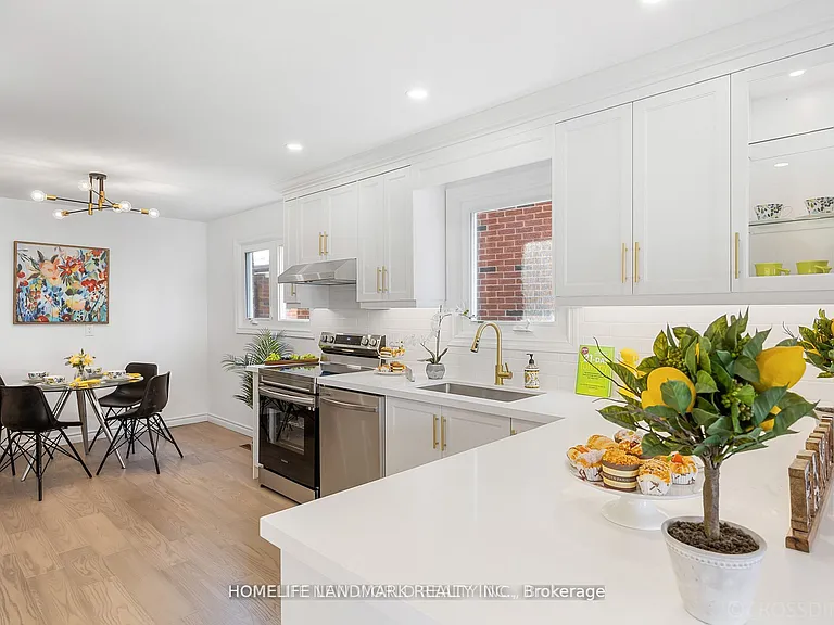 25 Lansbury Dr — Photo 6