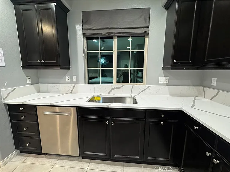 17 Gamella St — Photo 4