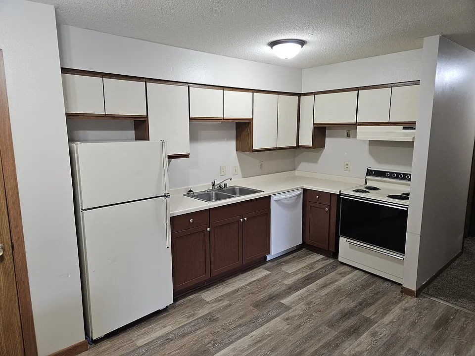 1164 Bartosh Ln #2