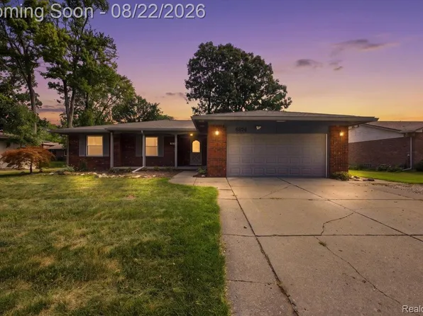 6874 Little Creek Dr, Troy, MI 48085