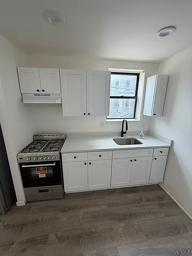 16 Bergen Ave Photo 1